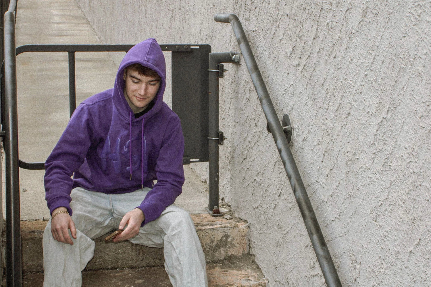Hoodies & Sweatshirts